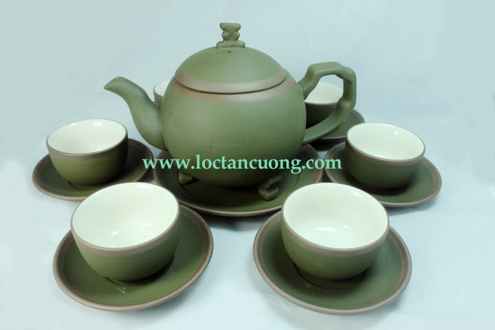 Lộc Tân Cương hướng dẫn cách pha trà shan tuyết cổ thụ