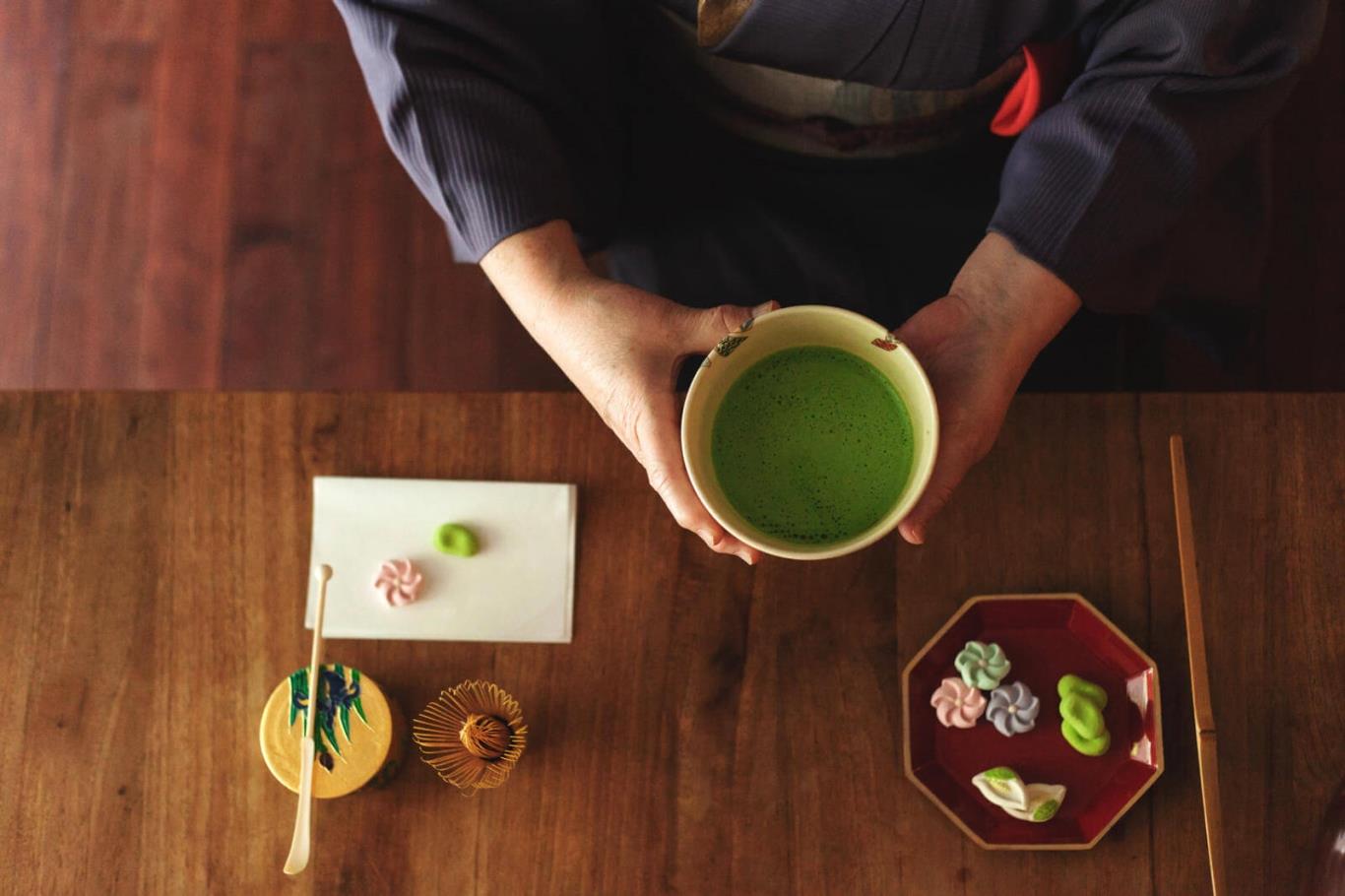 Muốn thưởng thức trà đạo ngon thì tâm phải thanh tịnh và loại matcha trà xanh phải chất lượng